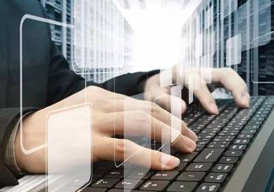 2016年草根职业新机遇 门槛低收入高的计算机软件研发之路